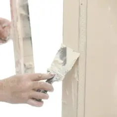Czym wyrównać ściany? 5 skutecznych metod i materiałów