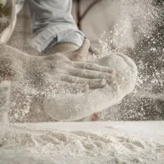 Jaka mąka na pizzę? Odkryj sekrety idealnego ciasta na pizzę