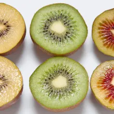 Oto fascynująca podróż! Skąd pochodzi kiwi na naszych stołach?