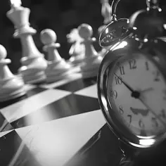 Blitz: Skuteczne strategie w dynamicznych partiach szachowych