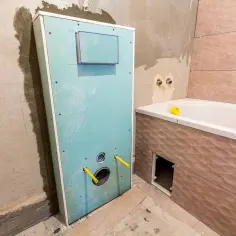 Ile kosztuje montaż stelaża WC: sprawdzona aktualna cena za usługę