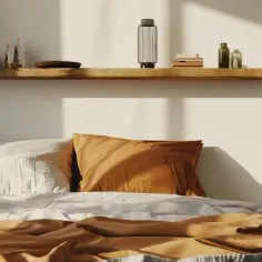 Czy szafka wisząca drewniana nada charakteru Twojej sypialni?