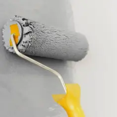 Jaką farbą pomalować styropian, aby uniknąć uszkodzeń materiału?