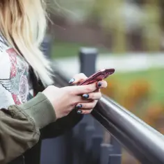 Bezpieczeństwo dziecka w XXI wieku – śledzenie telefonu