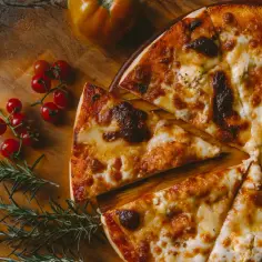 Ile gram ma kawałek pizzy? Zaskakujące fakty o wadze i kaloriach