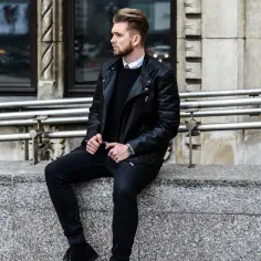 Modne stylizacje z czarną kurtką: Jak wyglądać świetnie w każdej sytuacji