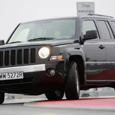 Jeep Patriot czy warto? Odkryj wady i zalety tego SUV-a