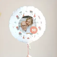 Najlepsze pomysły na prezent na 50 urodziny kobiecie, które zachwycą