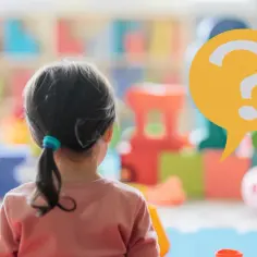 Półtoraroczne dziecko nie mówi: Kiedy szukać pomocy logopedy?