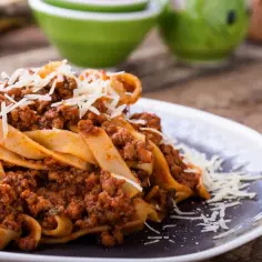 Jakie mięso na spaghetti: najlepsze wybory dla smaku bolognese