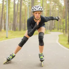 Ile kalorii spalisz podczas 30 min jazdy na rolkach? Zaskakujące wyniki!