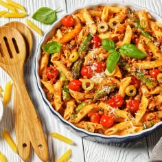 Pyszna zapiekanka z makaronem penne, która zachwyci Twoich bliskich
