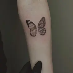 Motyl znaczenie tatuażu – symbolika, emocje i inspiracje dla Twojego wzoru