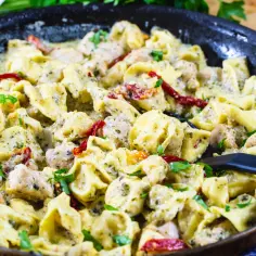 Pesto z czym podawać – odkryj najlepsze połączenia smakowe