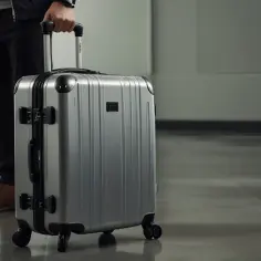 Walizka 28 cali ile to litrów? Zaskakująca pojemność dla podróżnych!