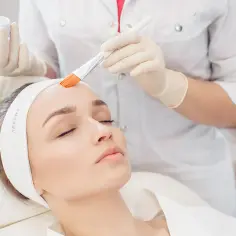 Zabieg z retinolem - skuteczna droga do młodszej skóry bez podrażnień