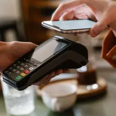 Jak płacić telefonem w Millennium - proste sposoby na mobilne płatności
