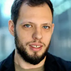 Mikołaj Radwan - biografia, kariera i największe osiągnięcia aktora