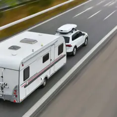 Jak często powinien być przegląd przyczepy kempingowej? Sprawdź!