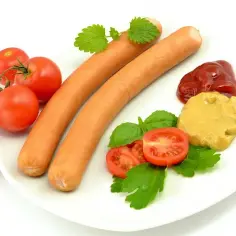 Ile kalorii ma frankfurterka? Sprawdź, czy warto ją jeść i jak wpływa na dietę