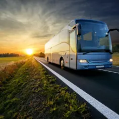 Ile waży autokar turystyczny? Zaskakujące fakty o jego wadze