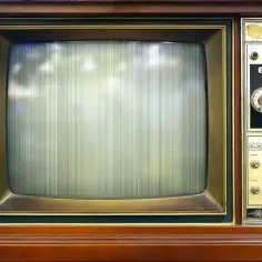 Kiedy wynaleziono telewizor? Odkryj jego fascynującą historię