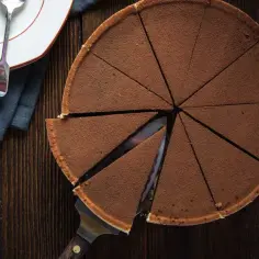 Ile osób nakarmi tort 20 cm? Sprawdź idealne porcje na przyjęcie