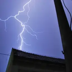 Kto wynalazł piorunochron? Prawda o jego twórcy i historii