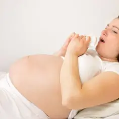 Co na kaszel dla kobiety w ciąży – Naturalne metody i bezpieczne leki
