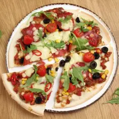 Jak zrobić pizzę z tortilli – szybki i prosty przepis na smaczną pizzę