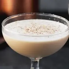 Monte drink: pyszne przepisy na napój jogurtowy i koktajle alkoholowe