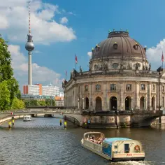 Co jest ciekawego w Berlinie? Odkryj fascynujące atrakcje i miejsca