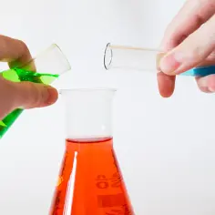 Co to jest alkohol w chemii? Zrozumienie struktur i właściwości