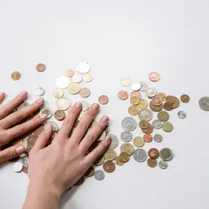Przypowieść o drachmie: odkryj jej głębokie znaczenie i przesłanie