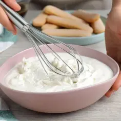Szybki krem do ciasta: prosty przepis w 5 minut - idealny smak
