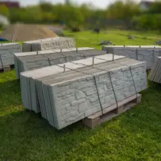 Czy na płot betonowy trzeba mieć pozwolenie? Sprawdź ważne przepisy