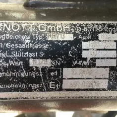 Gdzie jest tabliczka znamionowa w przyczepie kempingowej? Oto odpowiedzi