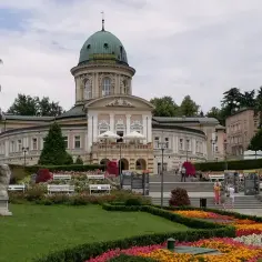 Dlaczego warto odwiedzić Park Zdrojowy w Lądku-Zdroju? Odkryjmy!