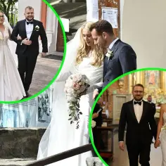 Jacek Ozdoba i jego żona świętują wesele. Uśmiechnięci nowożeńcy wychodzą z kościoła, pełni radości.