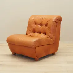 Fotel lata 90: Styl retro powraca do współczesnych wnętrz