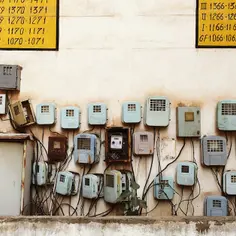 Ile kosztuje 1 kWh prądu? Sprawdź aktualne ceny energii elektrycznej PGE, Enea, Tauron, Energa