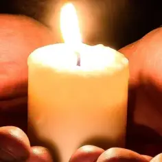 Co to jest modlitwa wiernych i jak wpływa na liturgię katolicką