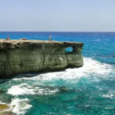 Cypr nad jakim morzem? Odkryj jego strategiczne położenie w Mediteranie