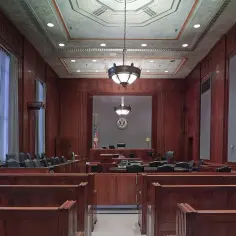 Czy można wejść na salę rozpraw? Ważne zasady i informacje dla Ciebie