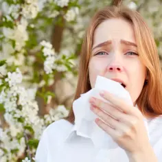 Co najlepsze na alergie? Skuteczne leki i naturalne metody łagodzenia objawów