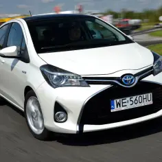 Toyota Yaris 1.3 benzyna – ile naprawdę pali? Sprawdź opinie i problemy eksploatacyjne