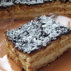 Prosty przepis na ciasto mannowiec, które zachwyci Twoich gości