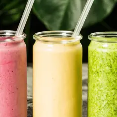 Orzeźwiające drinki z miętą – przepisy na idealne koktajle latem