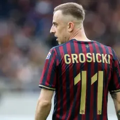 Kamil Grosicki wzrost: jak jego wysokość wpływa na karierę piłkarską