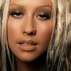 Christina Aguilera - znaczenie i tekst piosenki "Beautiful"